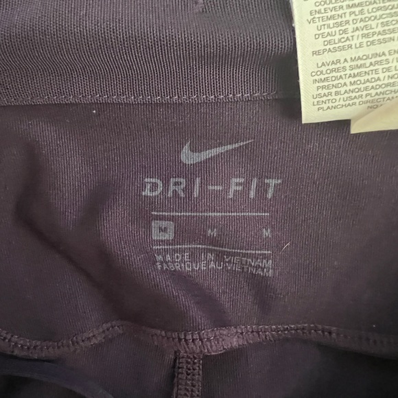 Purple Nike running leggings - Picture 2 of 3